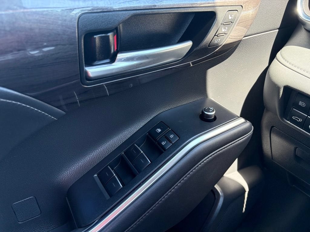 2022 Toyota Highlander Limited