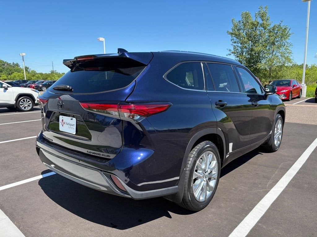 2022 Toyota Highlander Limited