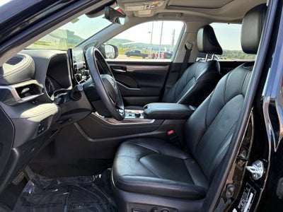 2022 Toyota Highlander Limited