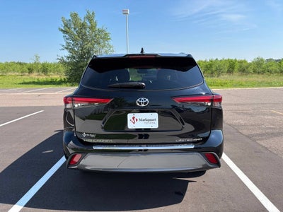 2022 Toyota Highlander Limited