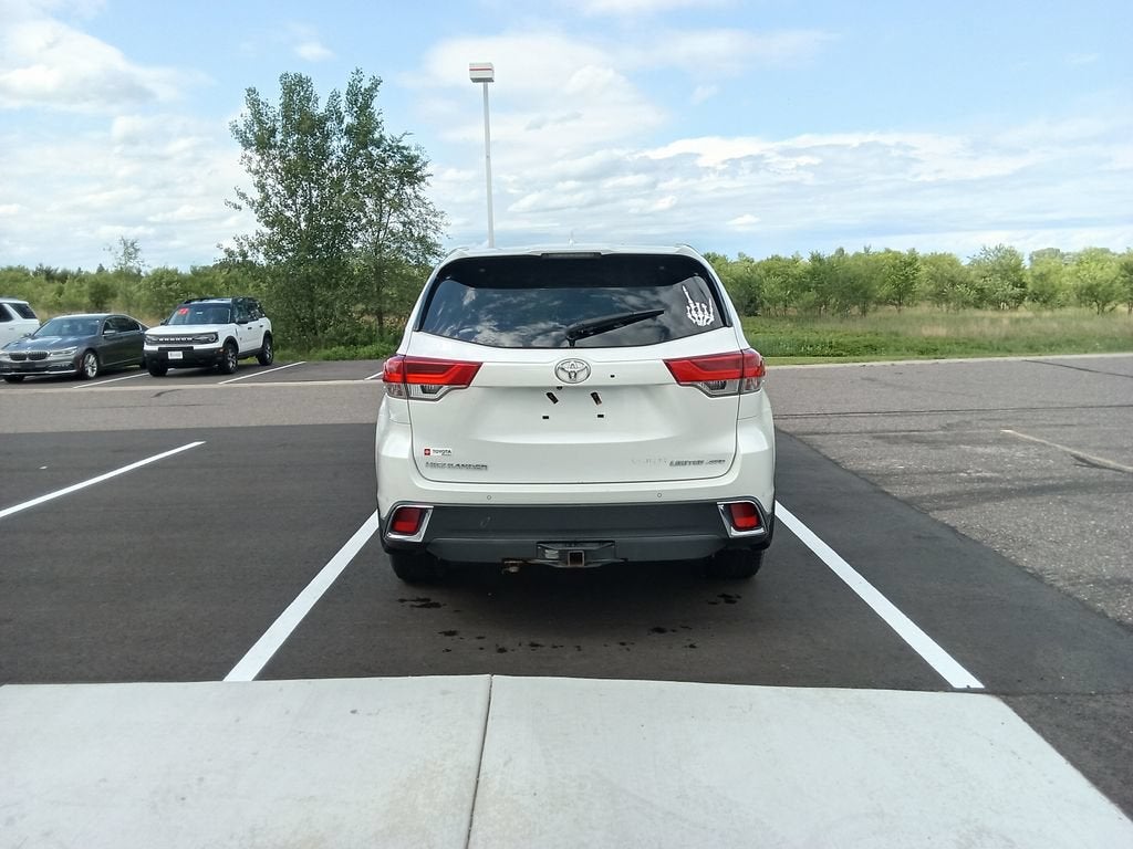 2019 Toyota Highlander Limited Platinum