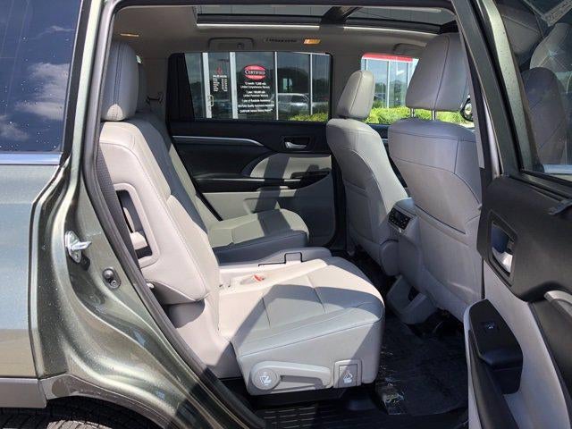 2018 Toyota Highlander Base
