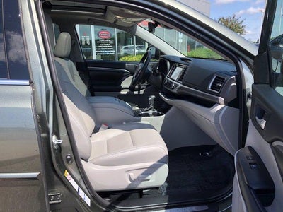 2018 Toyota Highlander Base