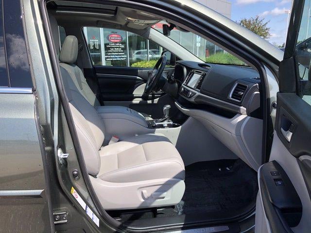 2018 Toyota Highlander Base