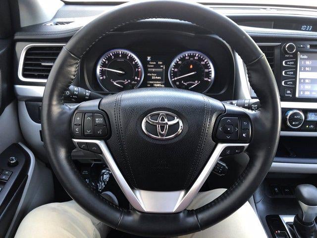 2018 Toyota Highlander Base