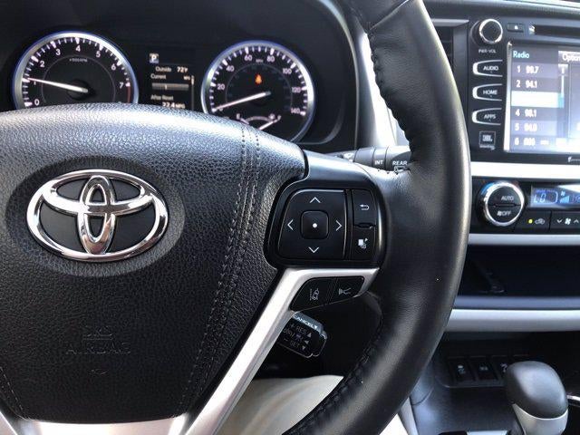 2018 Toyota Highlander Base