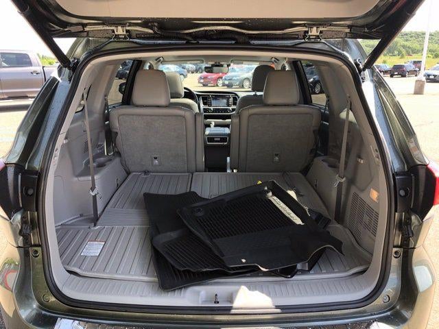 2018 Toyota Highlander Base