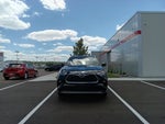 2023 Toyota Highlander Hybrid Platinum
