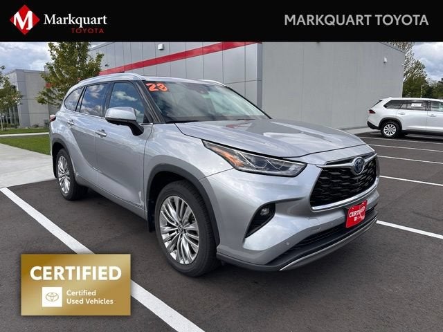 2023 Toyota Highlander Hybrid Platinum