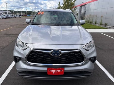 2023 Toyota Highlander Hybrid Platinum