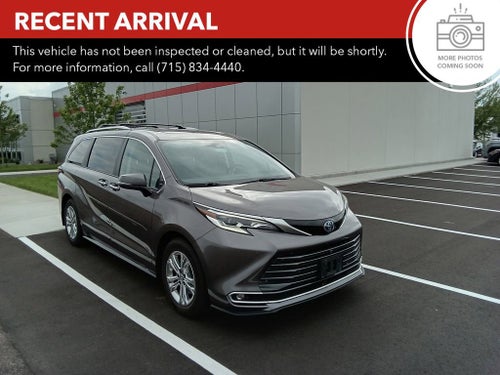 2023 Toyota Sienna Platinum
