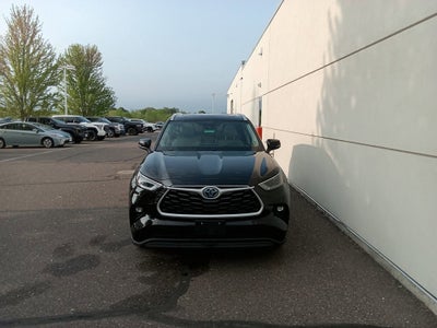 2022 Toyota Highlander Hybrid XLE