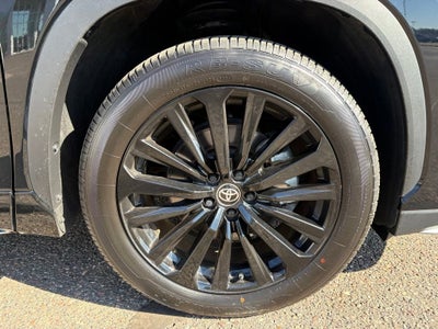 2025 Toyota Highlander XSE