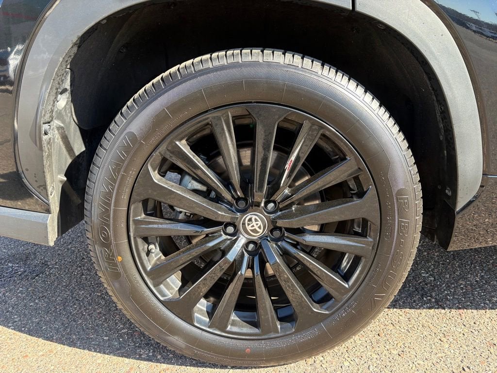 2025 Toyota Highlander XSE