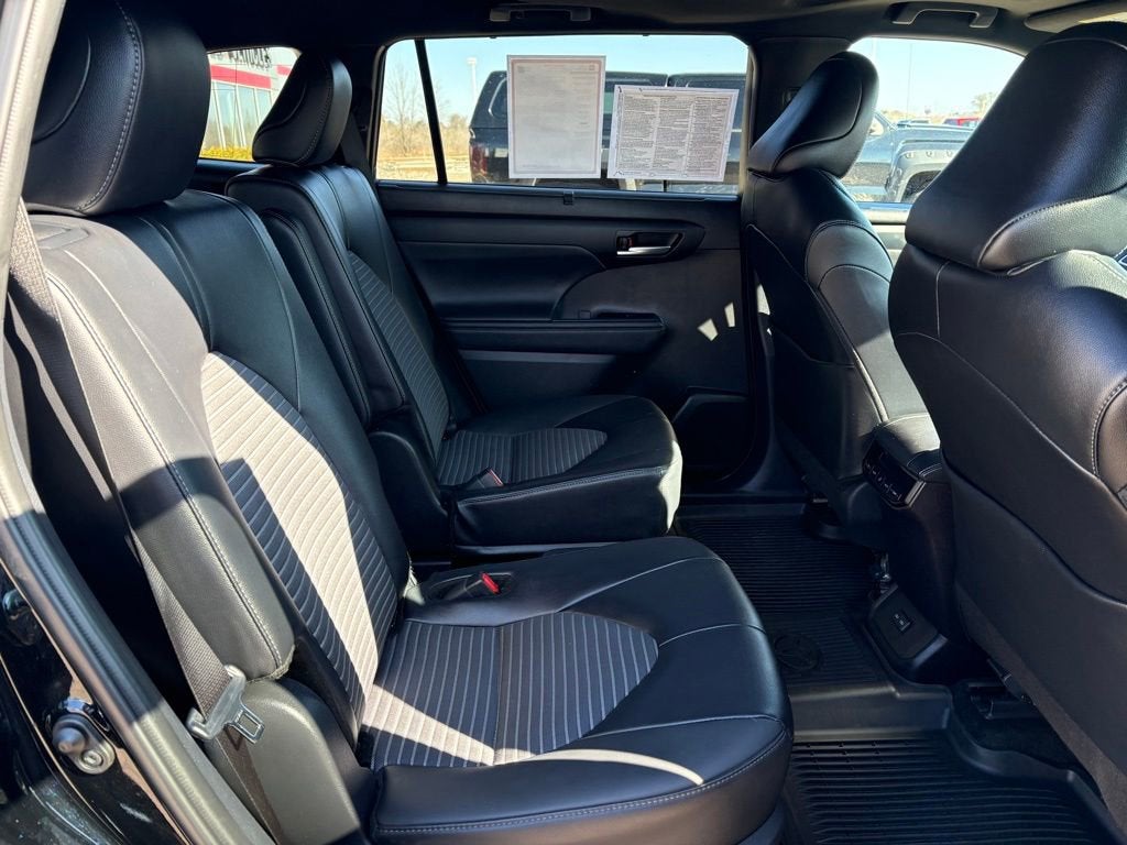 2025 Toyota Highlander XSE