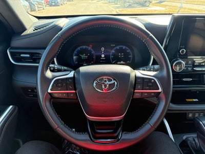 2025 Toyota Highlander XSE