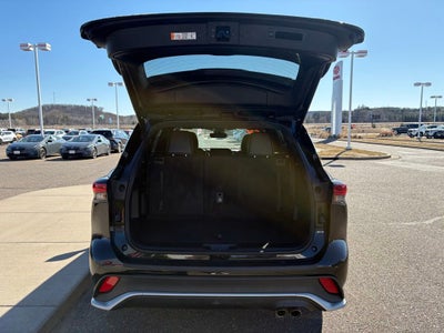 2025 Toyota Highlander XSE