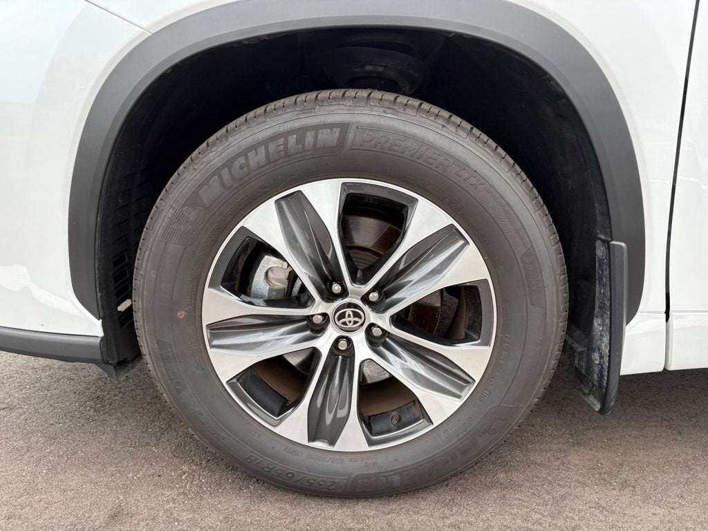 2026 Toyota Highlander XLE