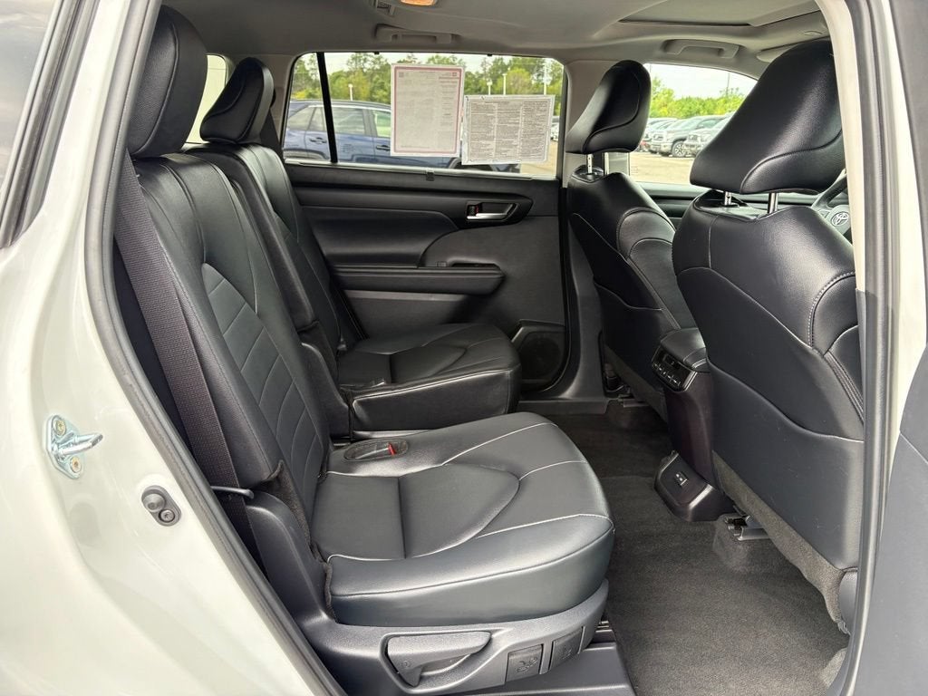 2026 Toyota Highlander XLE