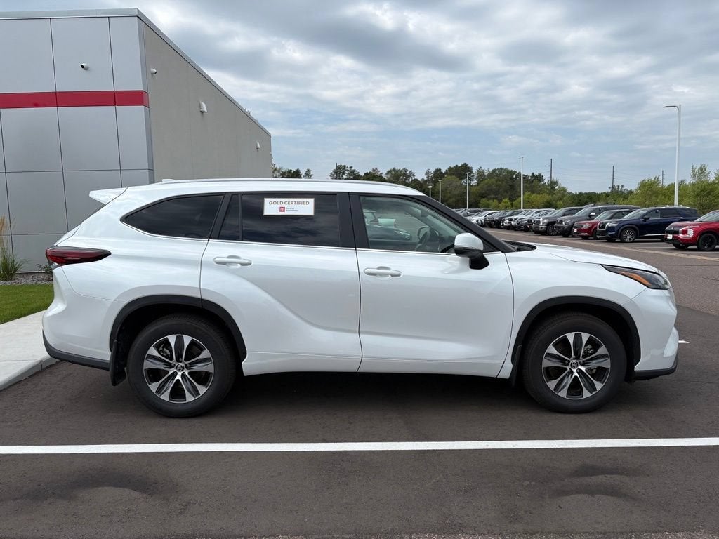 2026 Toyota Highlander XLE