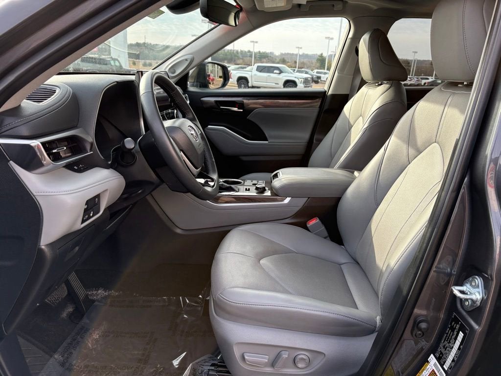 2024 Toyota Highlander Limited