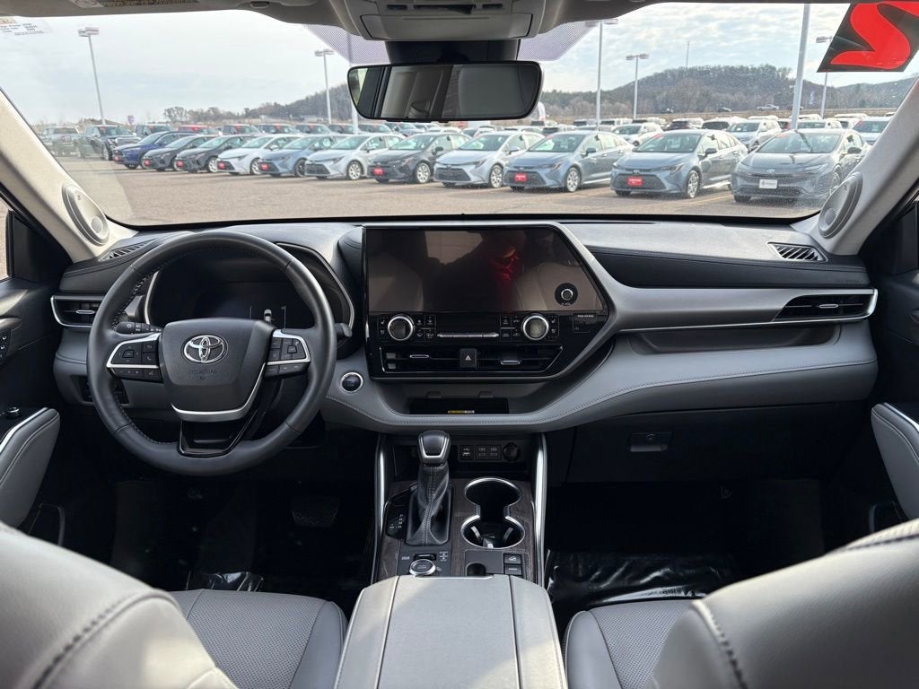2024 Toyota Highlander Limited