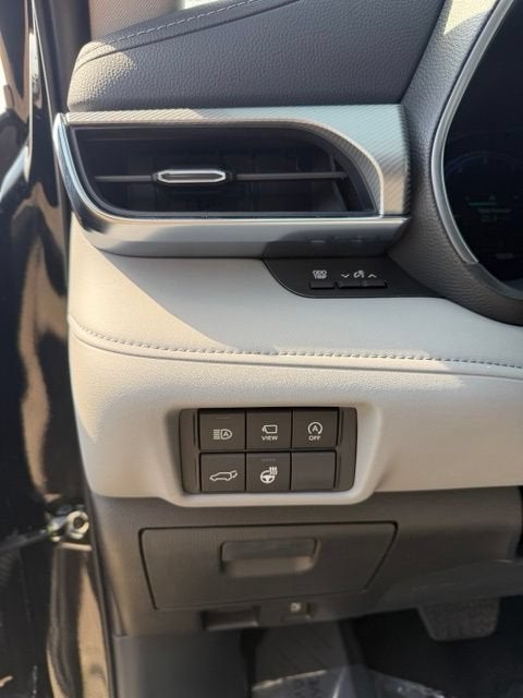 2025 Toyota Highlander Platinum