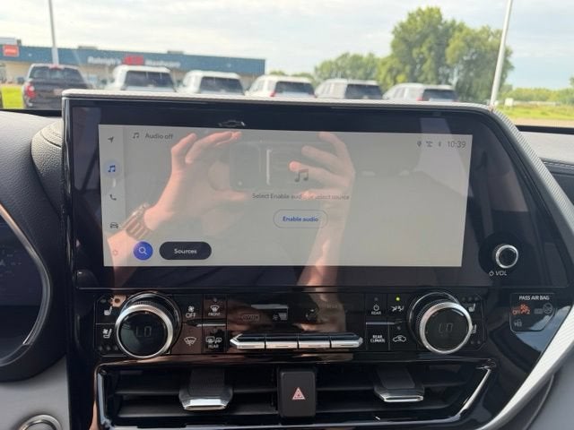 2025 Toyota Highlander Platinum