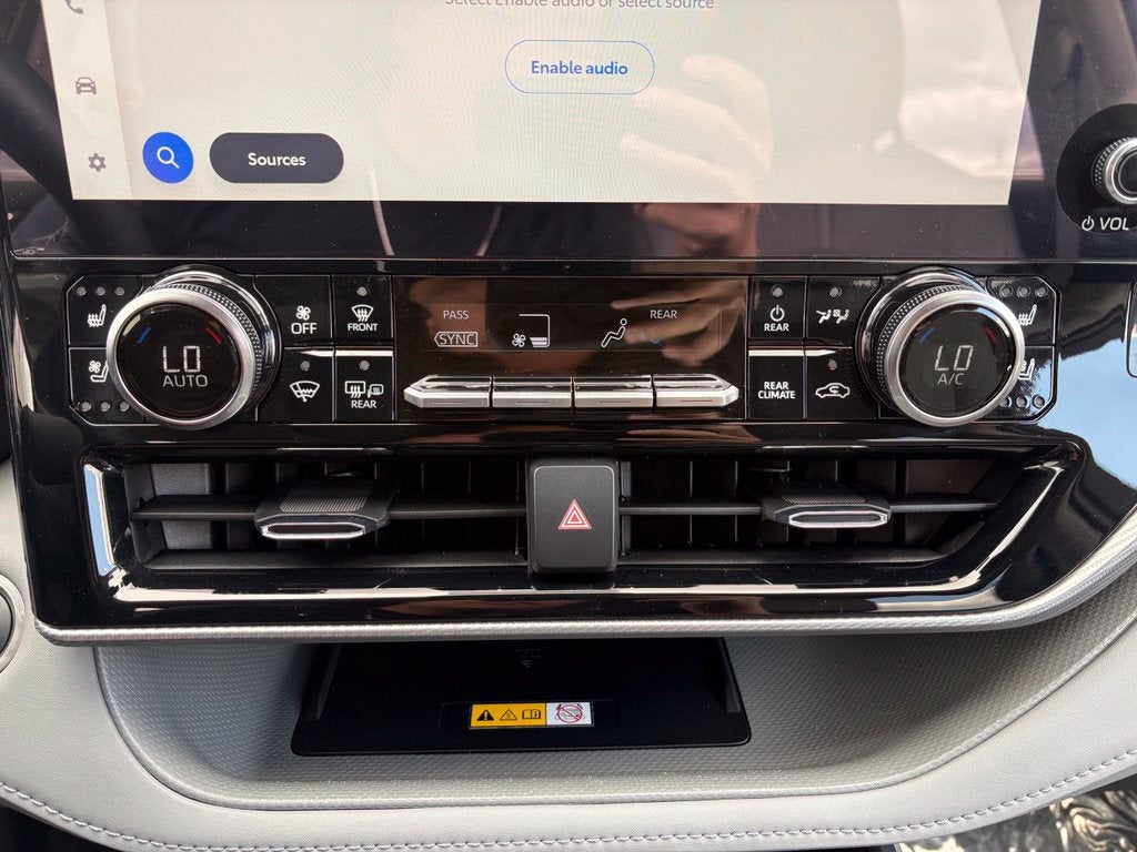 2025 Toyota Highlander Platinum