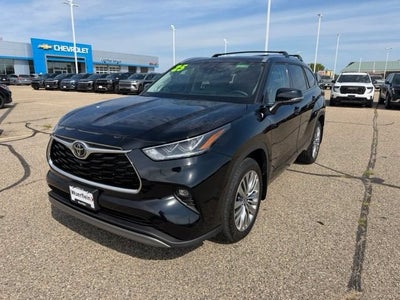 2025 Toyota Highlander Platinum
