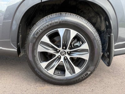 2025 Toyota Highlander XLE