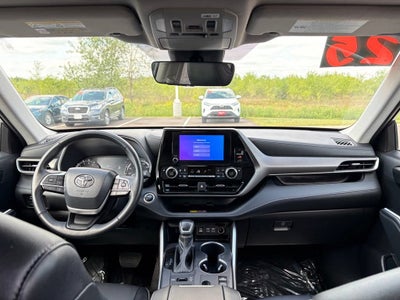 2025 Toyota Highlander XLE