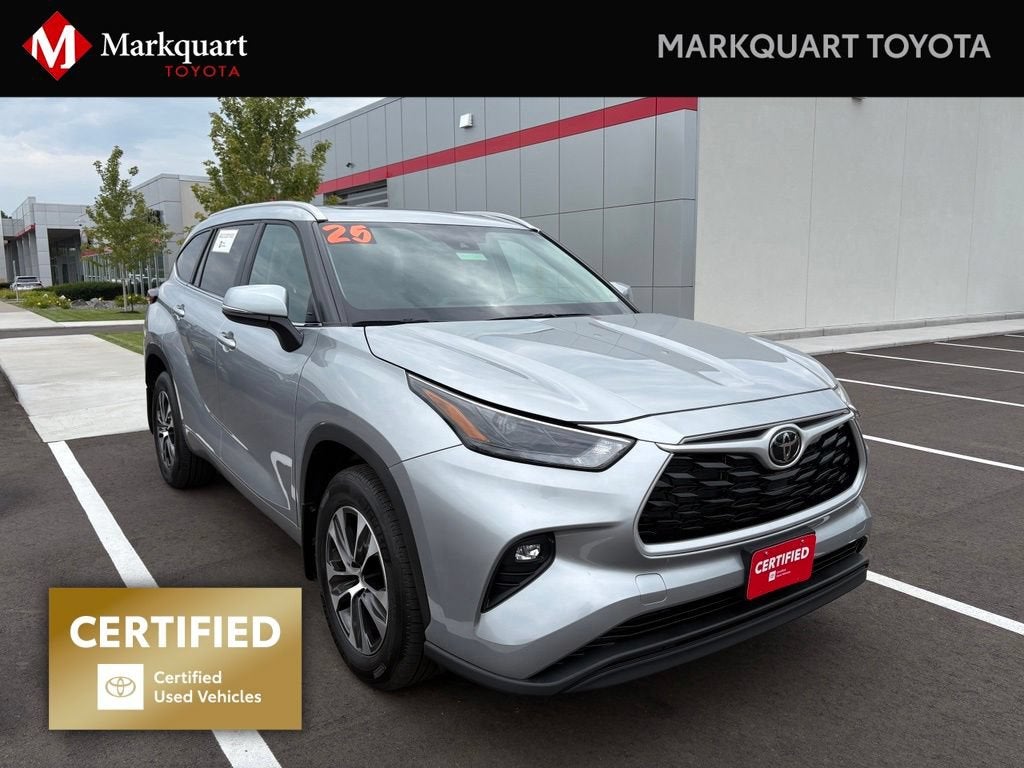 2025 Toyota Highlander XLE