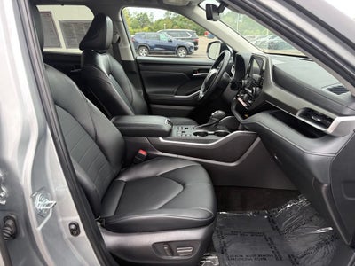 2025 Toyota Highlander XLE
