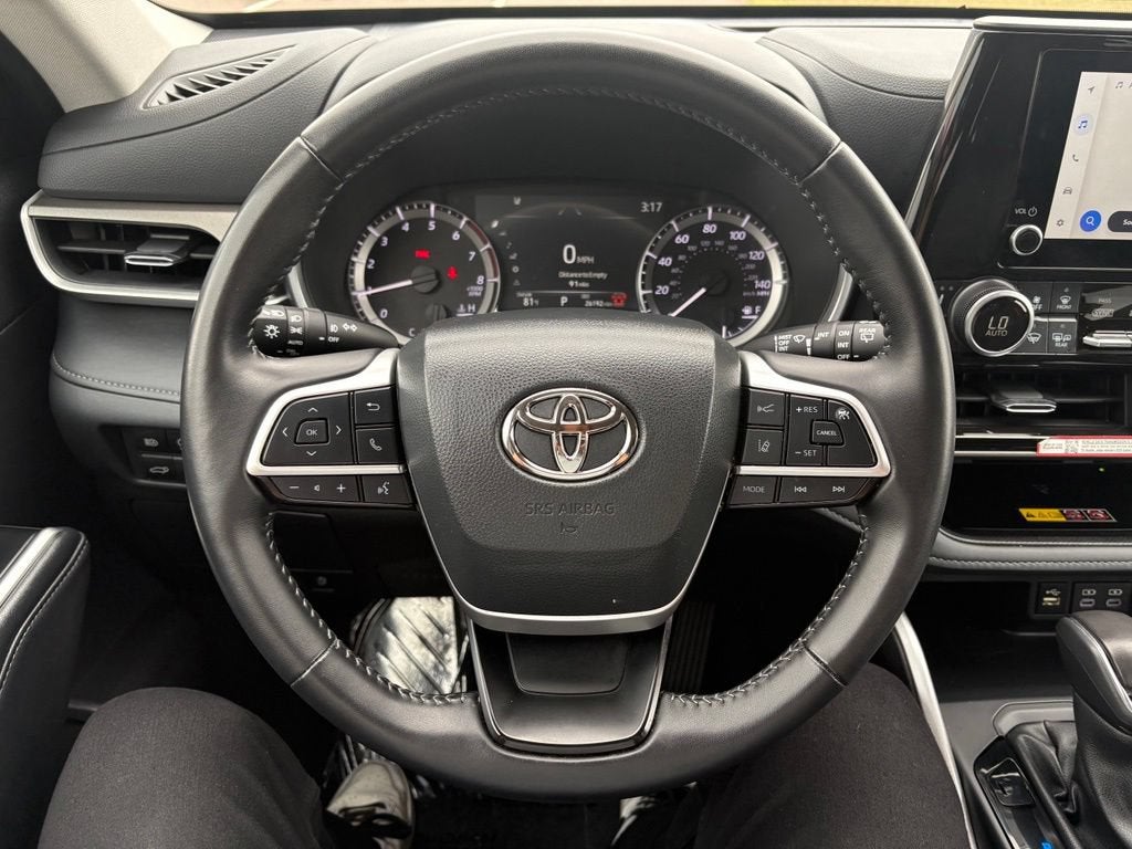 2025 Toyota Highlander XLE