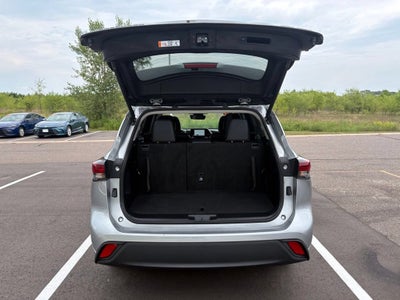 2025 Toyota Highlander XLE