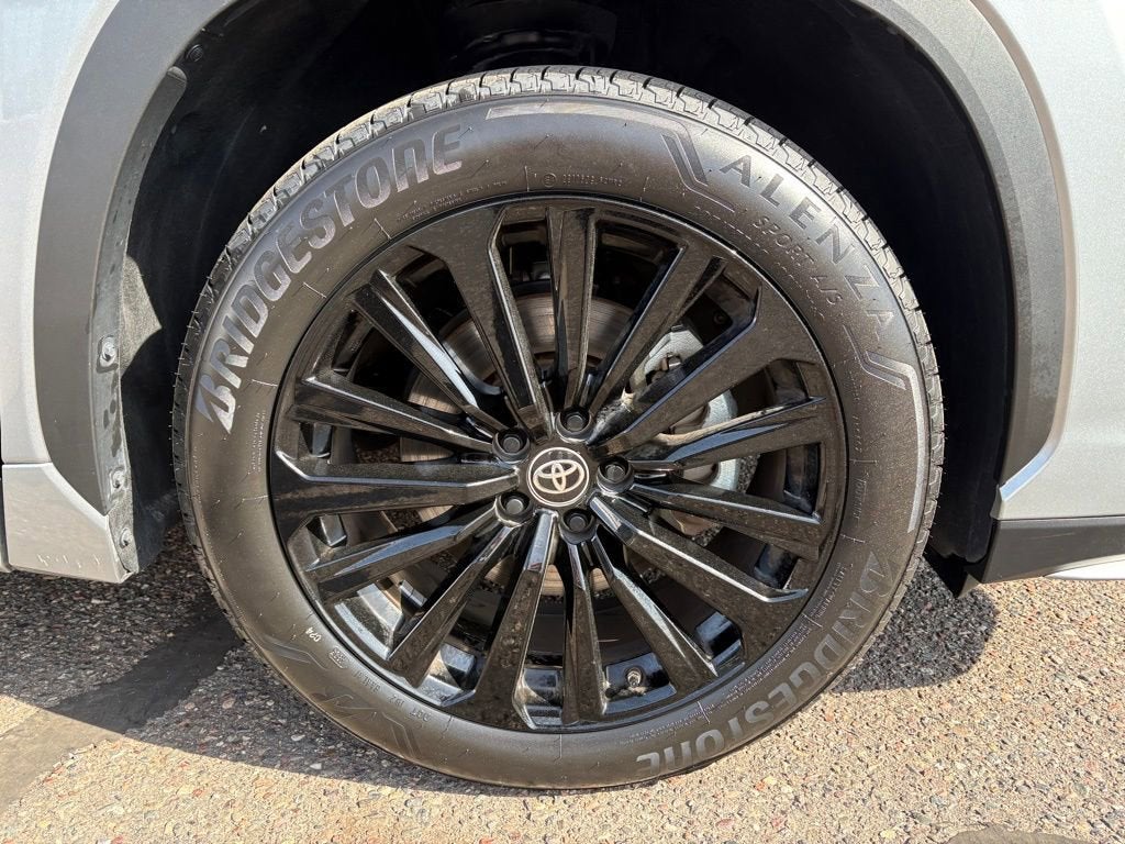 2025 Toyota Highlander XSE