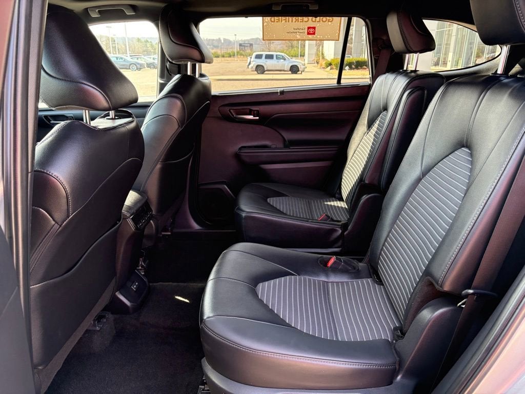 2025 Toyota Highlander XSE