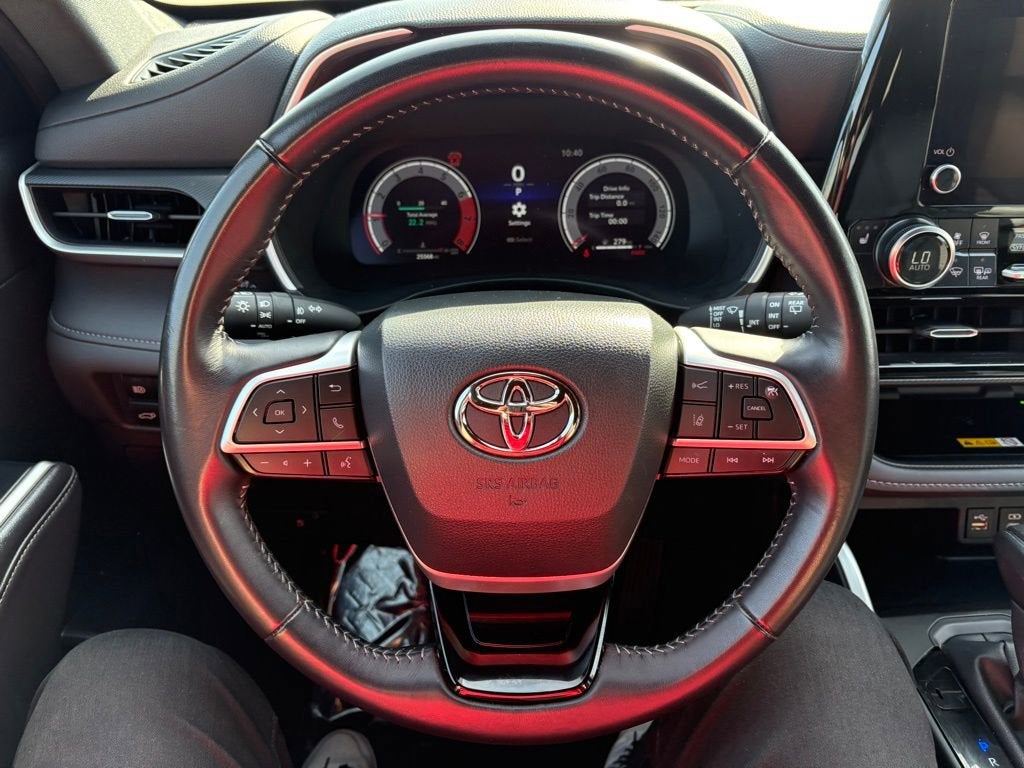 2025 Toyota Highlander XSE