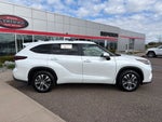 2025 Toyota Highlander XLE