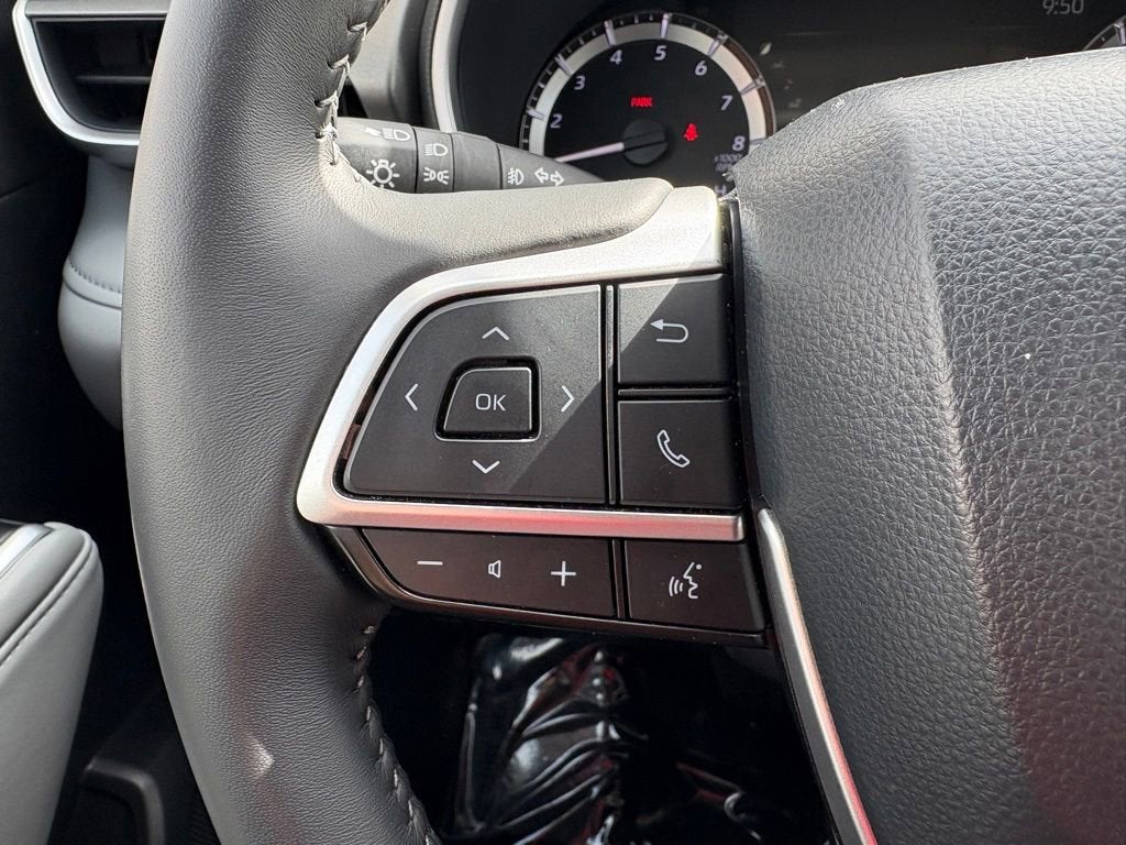 2025 Toyota Highlander XLE