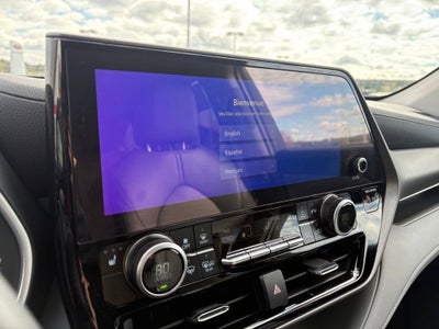 2025 Toyota Highlander XLE