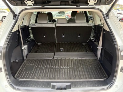2025 Toyota Highlander XLE