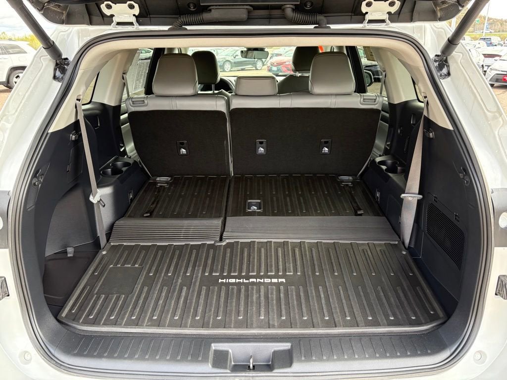 2025 Toyota Highlander XLE