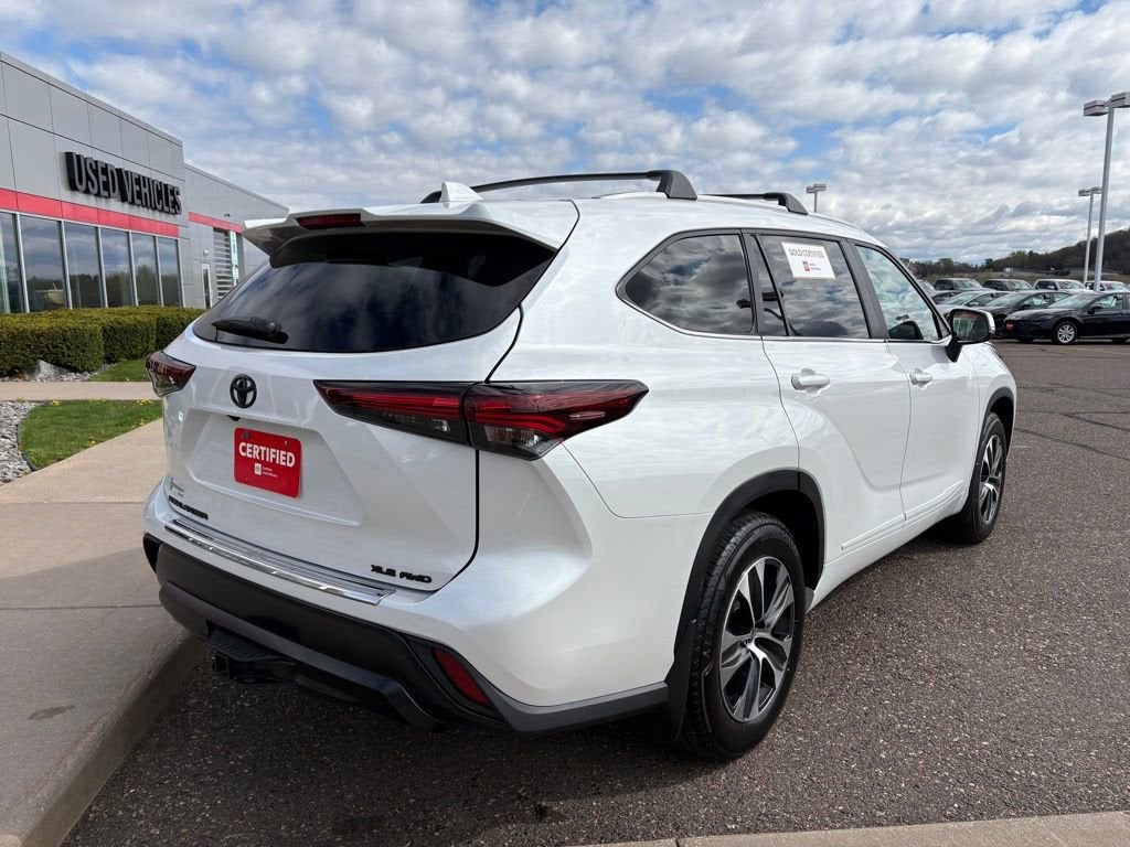2025 Toyota Highlander XLE