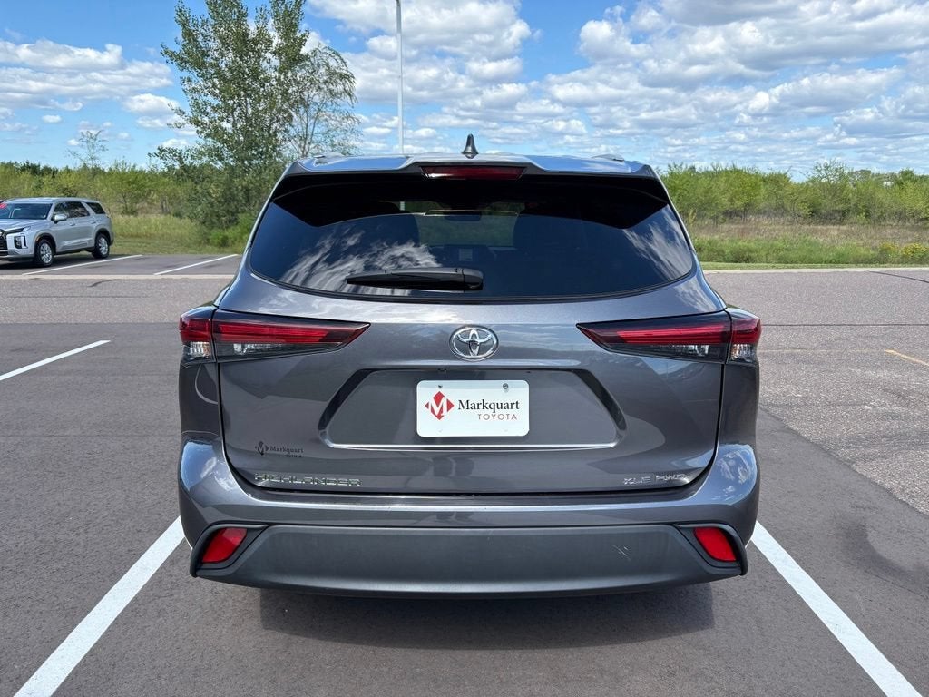 2024 Toyota Highlander XLE