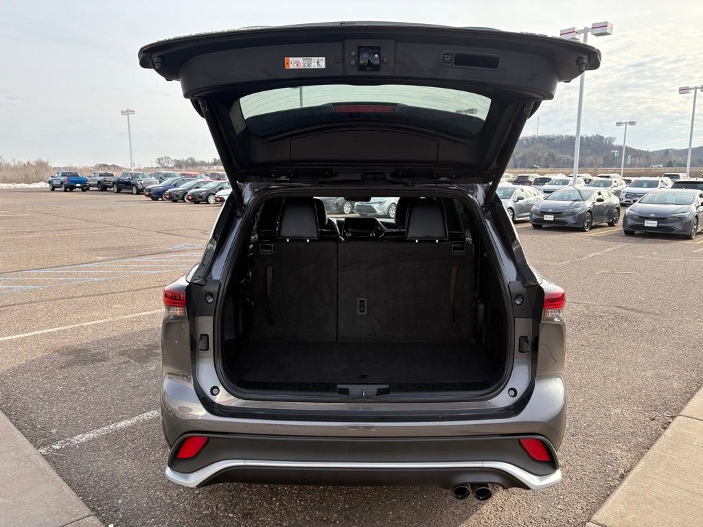 2025 Toyota Highlander XSE