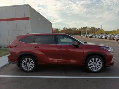 2023 Toyota Highlander Platinum