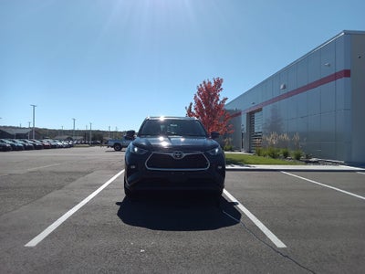 2026 Toyota Highlander XLE