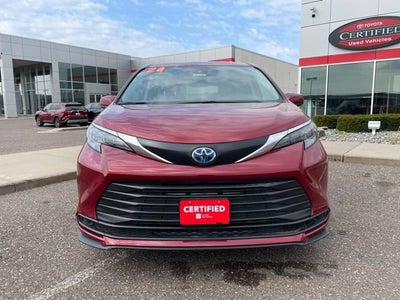 2024 Toyota Sienna LE